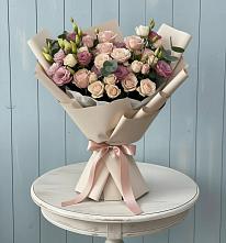 Букет цветов из:  Розы и Лизиантусы в Стрелице