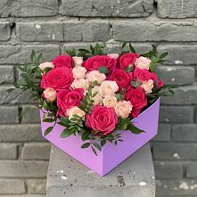 Цветочная композиция из Розы в коробке #REPLACE_PRED# Стрелице