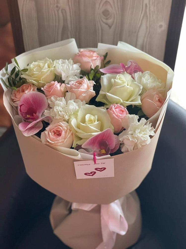 Букет цветов из: Орхидеи, Розы и Гвоздики в Стрелице