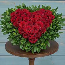 Цветочная композиция из Розы в виде сердца #REPLACE_PRED# Стрелице