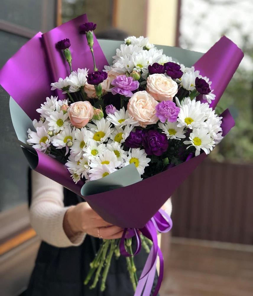 Букет цветов из: Хризантемы, Гвоздики и Розы в Стрелице