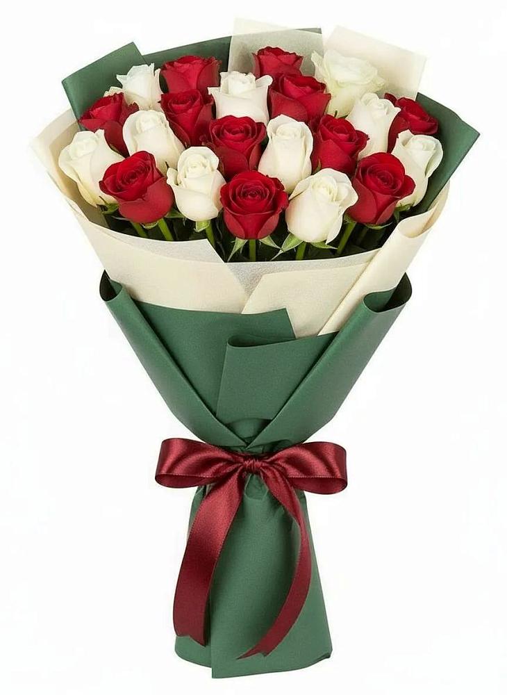 Букет Микс из красных и белых роз в Стрелице