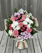 Букет цветов из:  Альстромерии, Гвоздики, Розы и Хризантемы в Стрелице