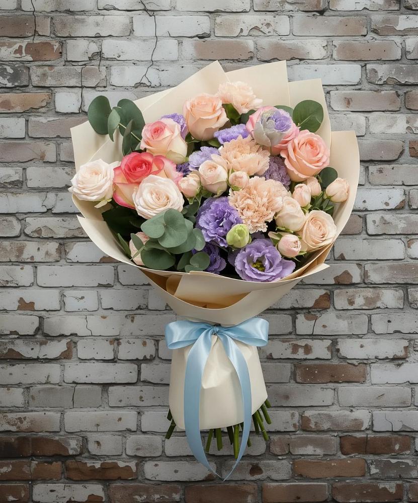 Букет цветов из: Розы, Лизиантусы и Гвоздики в Стрелице