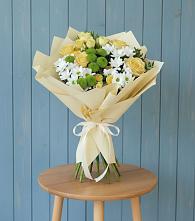 Букет цветов из:  Хризантемы и Розы в Стрелице