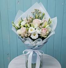 Букет цветов из:  Розы и Лизиантусы в Стрелице
