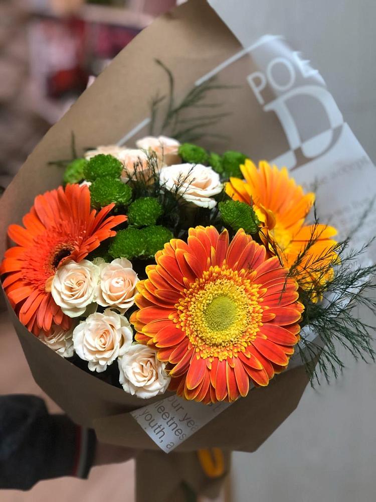 Букет цветов из: Герберы, Хризантемы и Розы в Стрелице