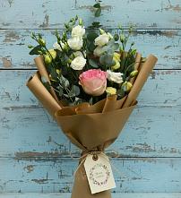 Букет цветов из:  Розы и Лизиантусы в Стрелице