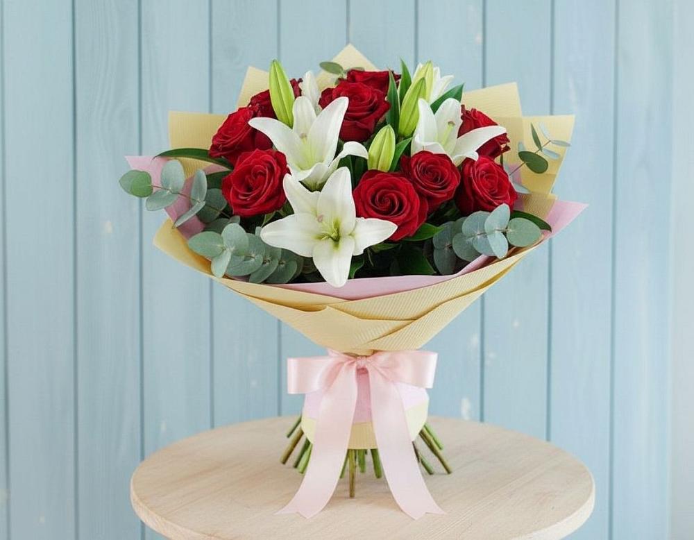 Букет цветов из: Лилии и Розы в Стрелице